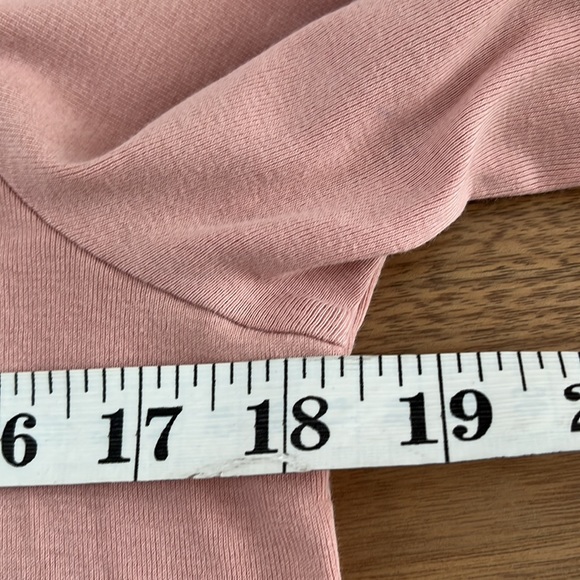 NWOT St. John’s Bay Women's Long Sleeve Scoopneck - Picture 5 of 6